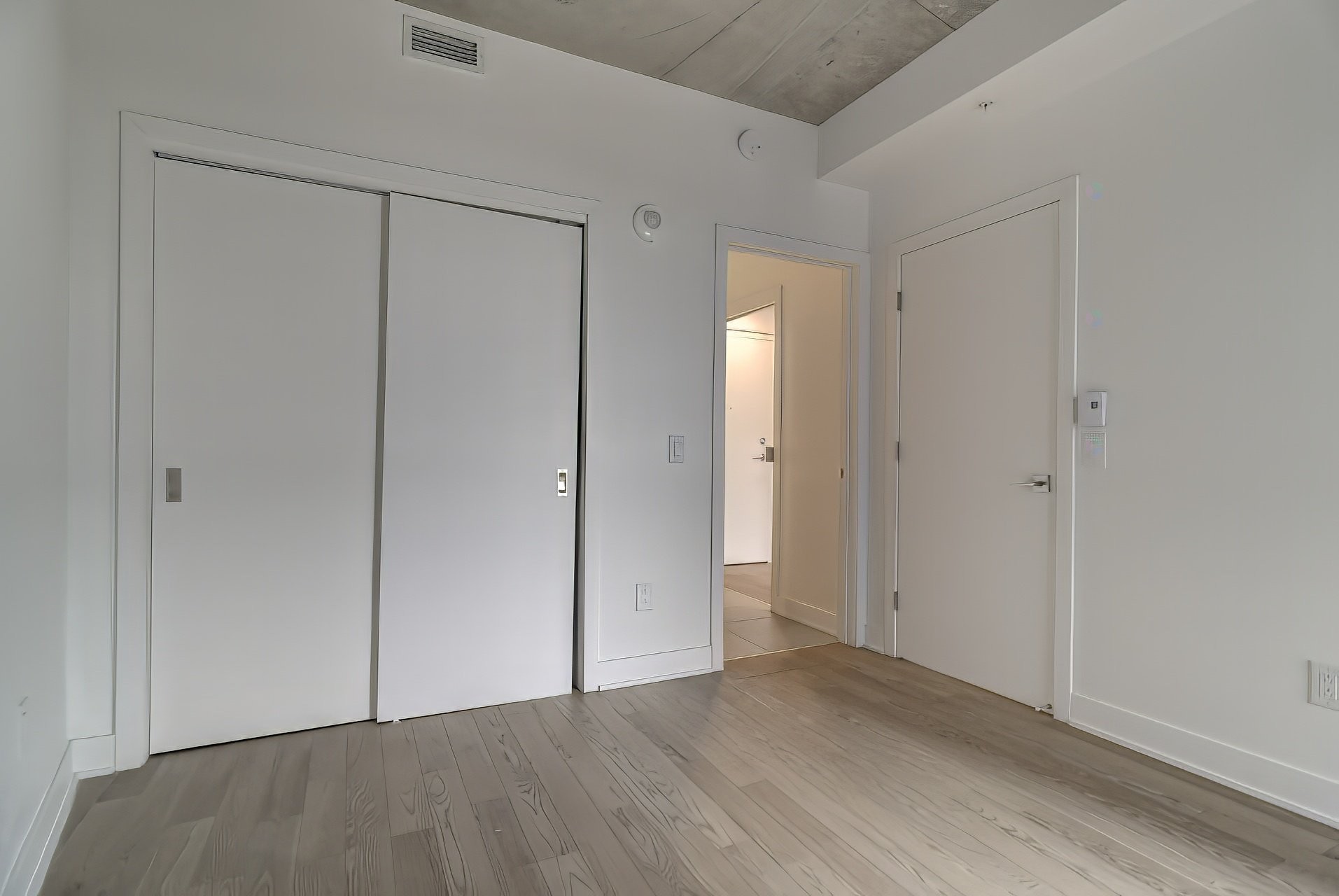 Chambre à coucher - 523-1150 Boul. René-Lévesque E., Montréal (Ville-Marie), QC - Indoor Photo Showing Other Room