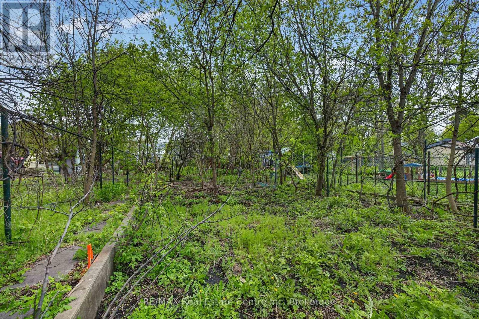 121 Elizabeth Street, Guelph (St. Patrick'S Ward), ON