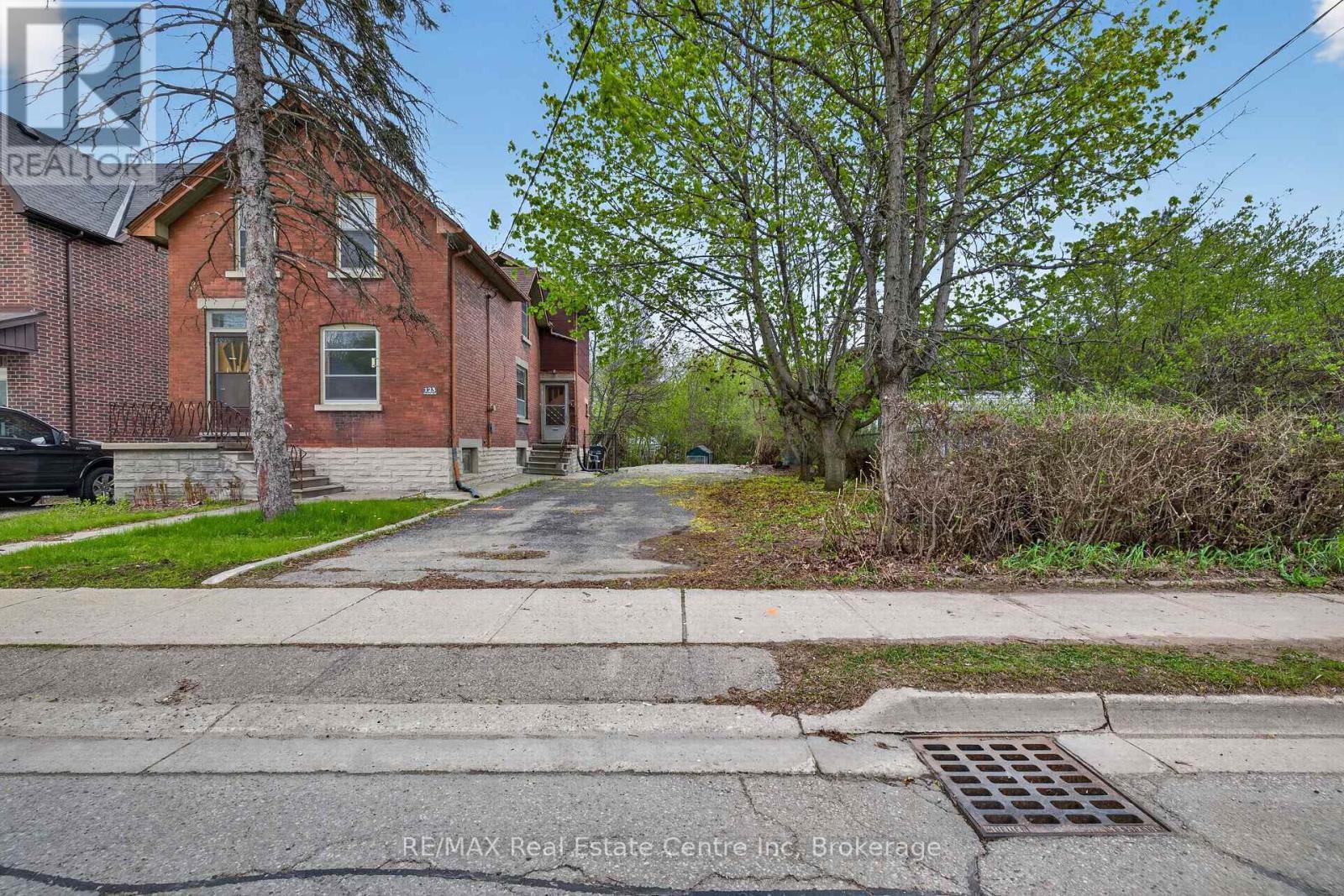 121 Elizabeth Street, Guelph (St. Patrick'S Ward), ON