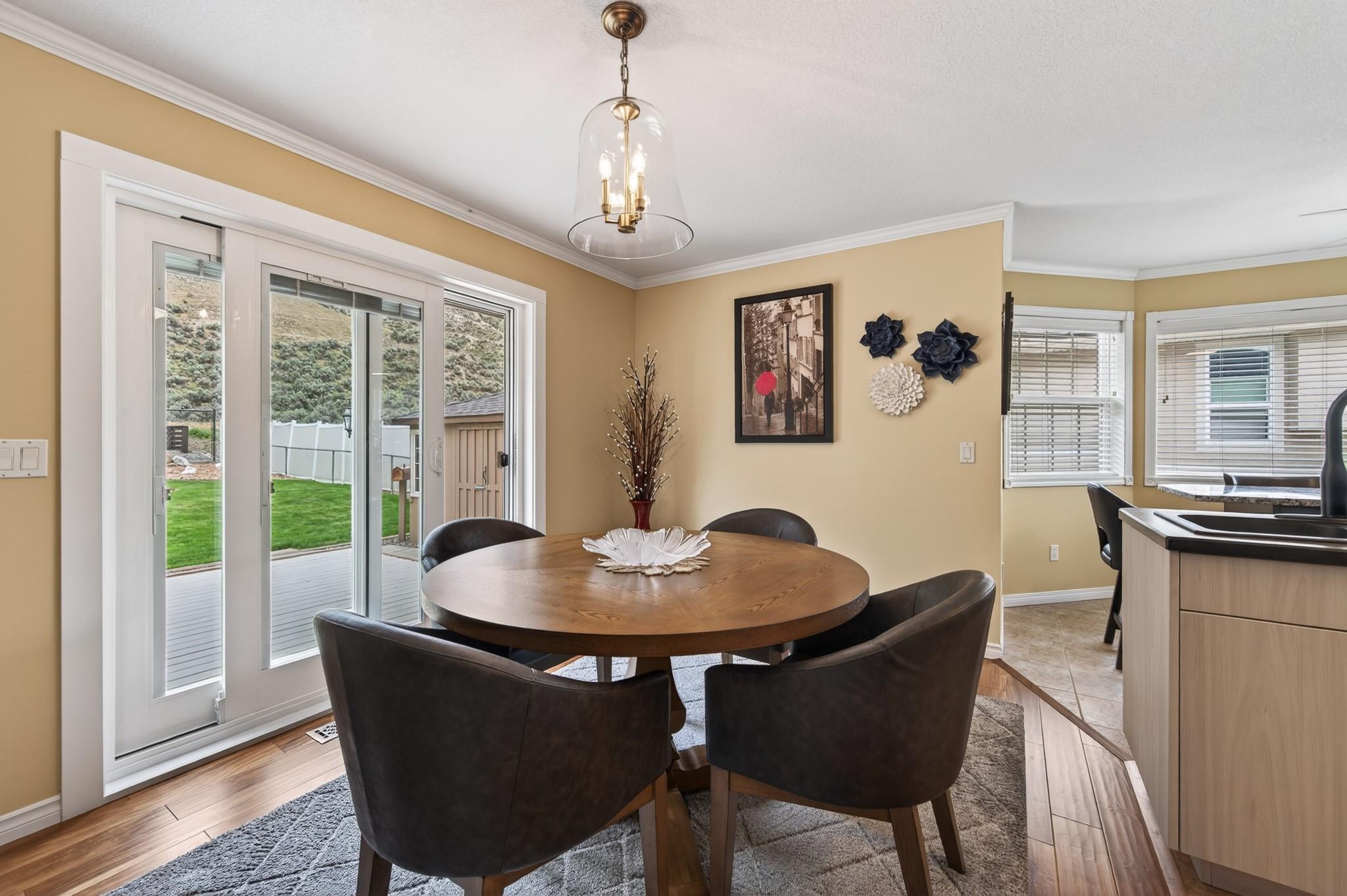 3577 Navatanee Drive, Kamloops, BC - Indoor Photo Showing Dining Room
