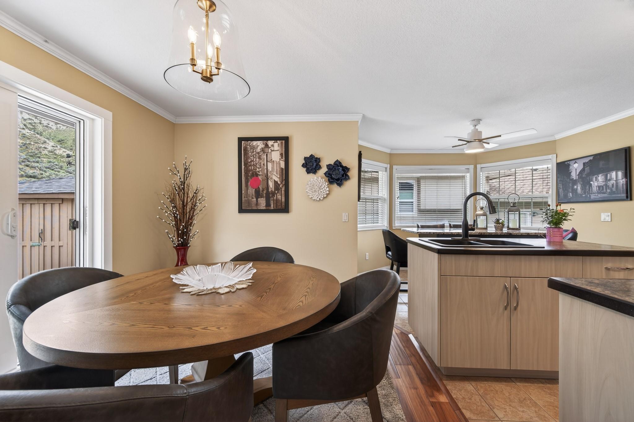 3577 Navatanee Drive, Kamloops, BC - Indoor
