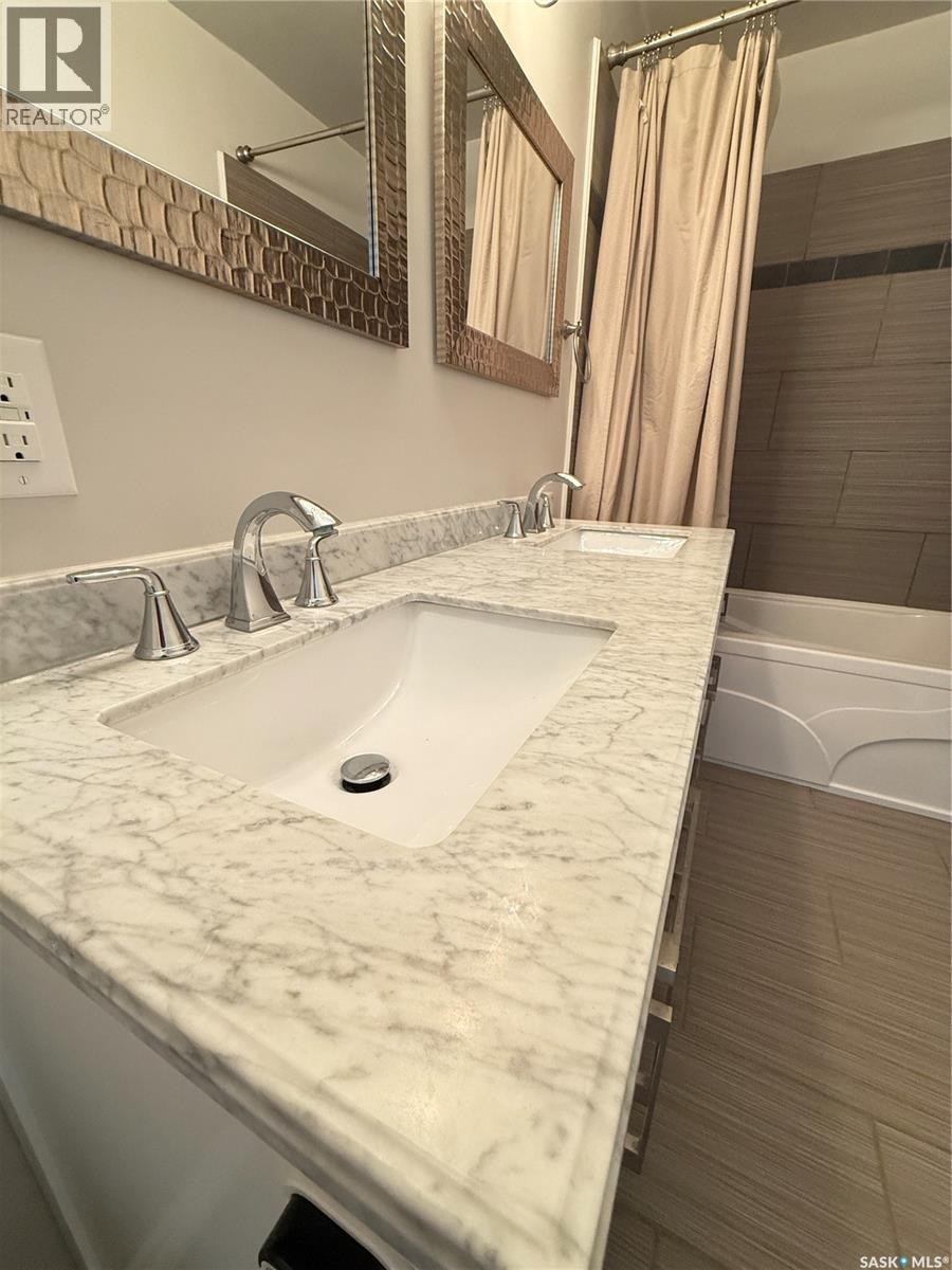 33 Mcculloch Street, Fillmore, SK - Indoor Photo Showing Bathroom
