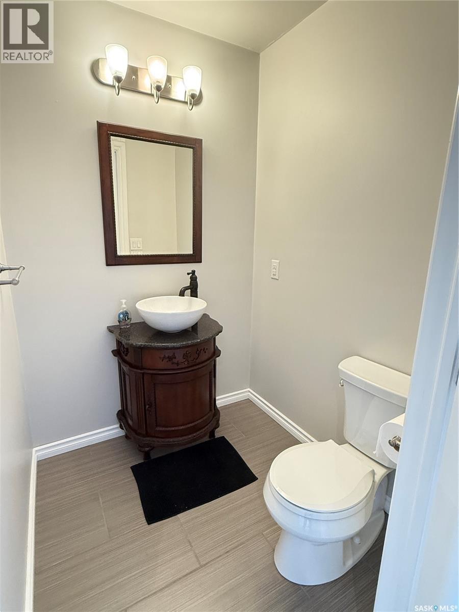 33 Mcculloch Street, Fillmore, SK - Indoor Photo Showing Bathroom