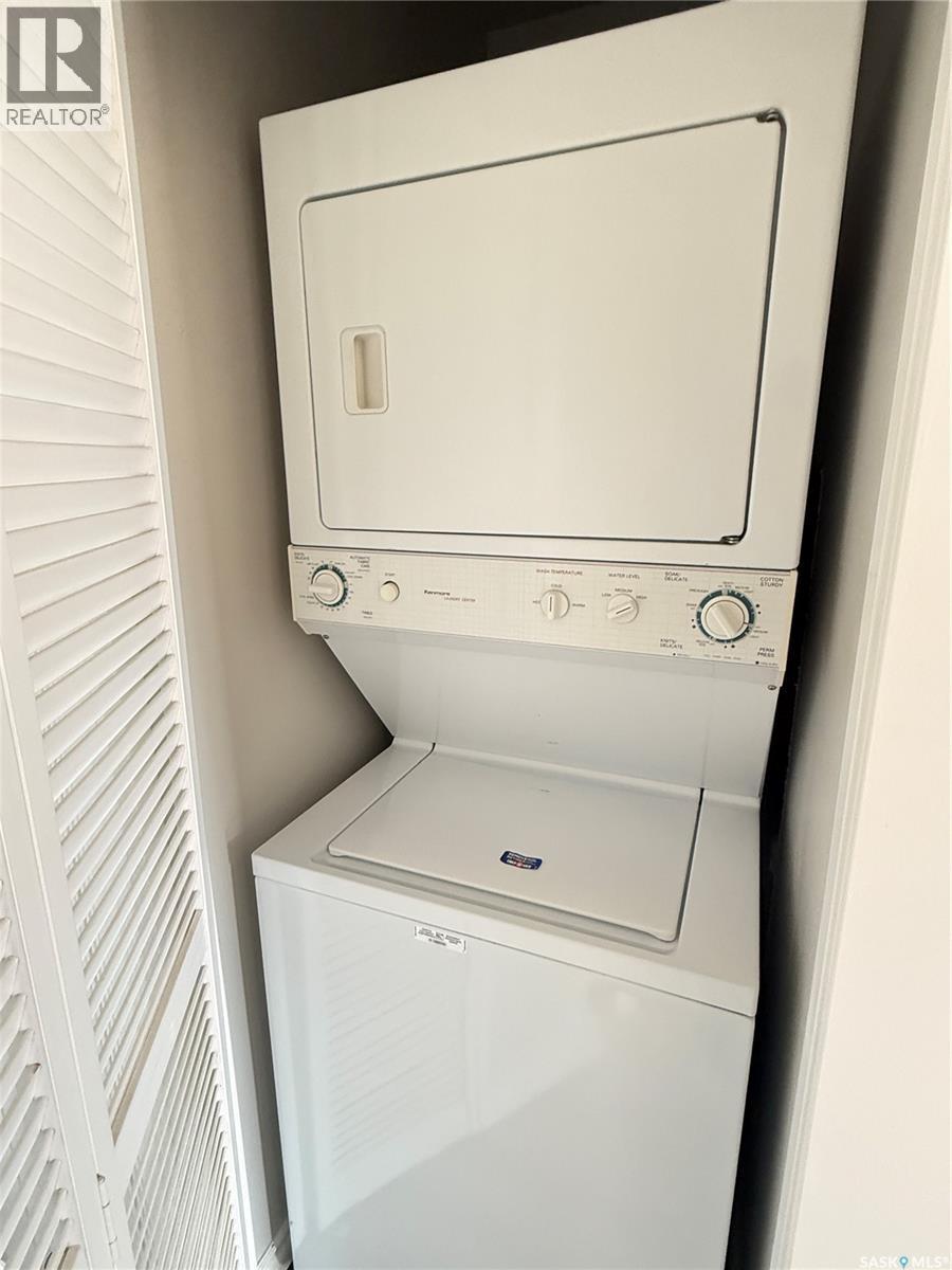 33 Mcculloch Street, Fillmore, SK - Indoor Photo Showing Laundry Room