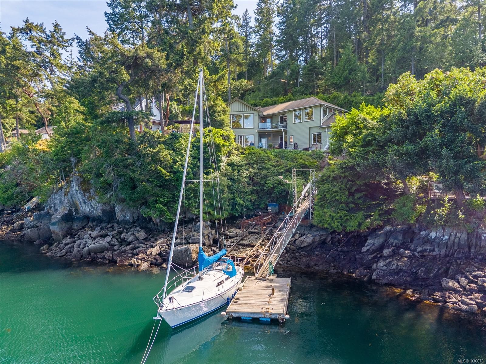 1602 Chart Dr, Pender Island, BC