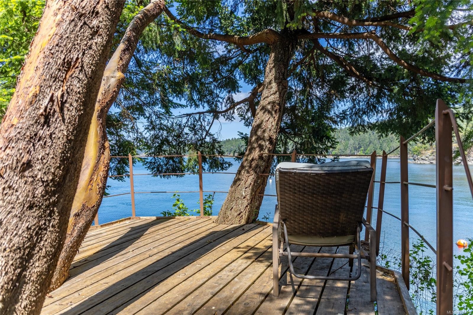 1602 Chart Dr, Pender Island, BC