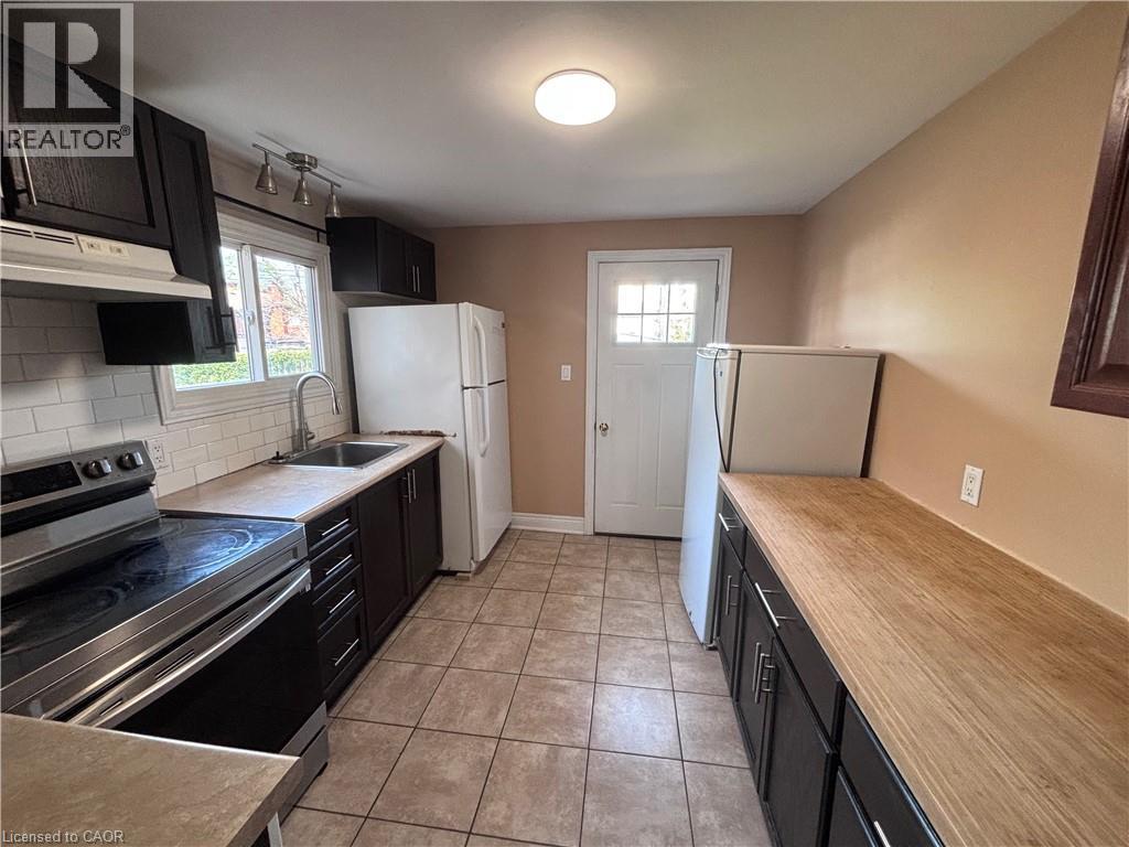 109 Belview Avenue, Hamilton, ON - Indoor Photo Showing Kitchen