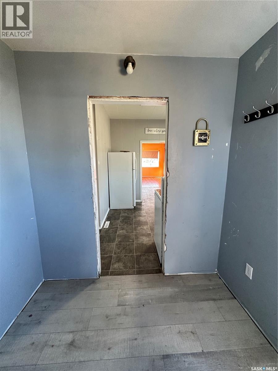 106 2Nd Avenue Se, Norquay, SK - Indoor Photo Showing Other Room