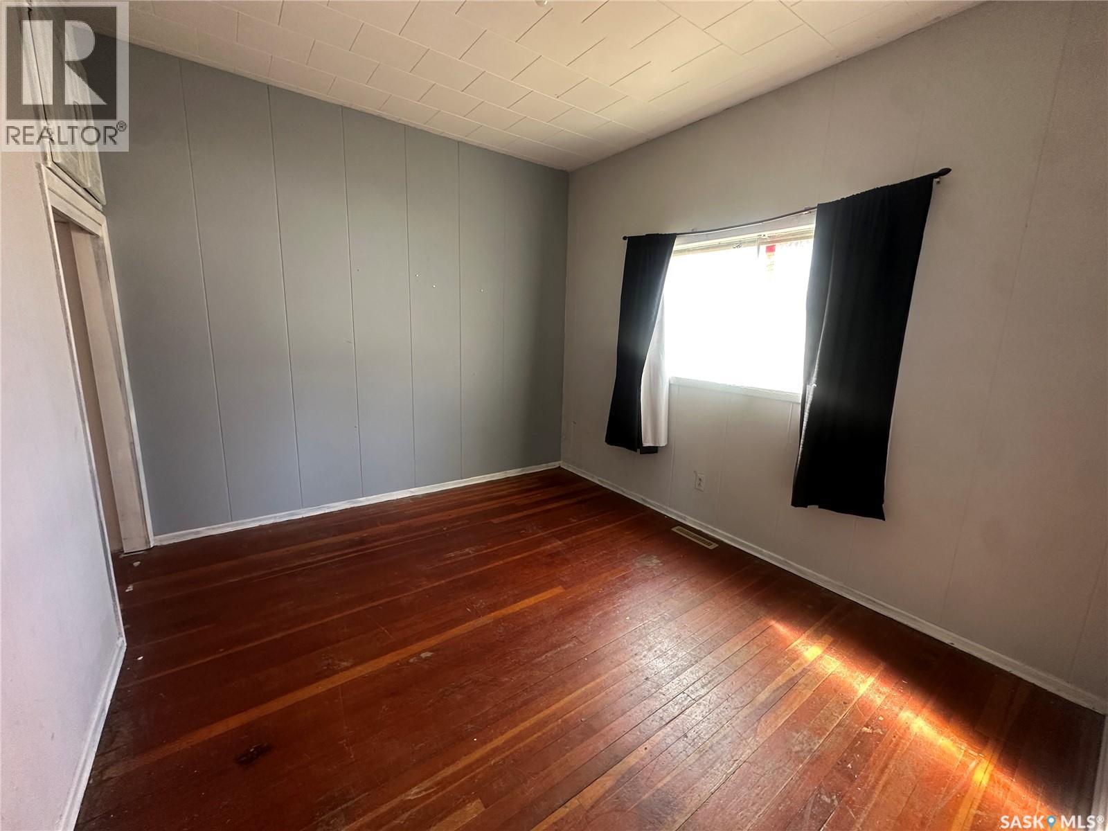 106 2Nd Avenue Se, Norquay, SK - Indoor Photo Showing Other Room