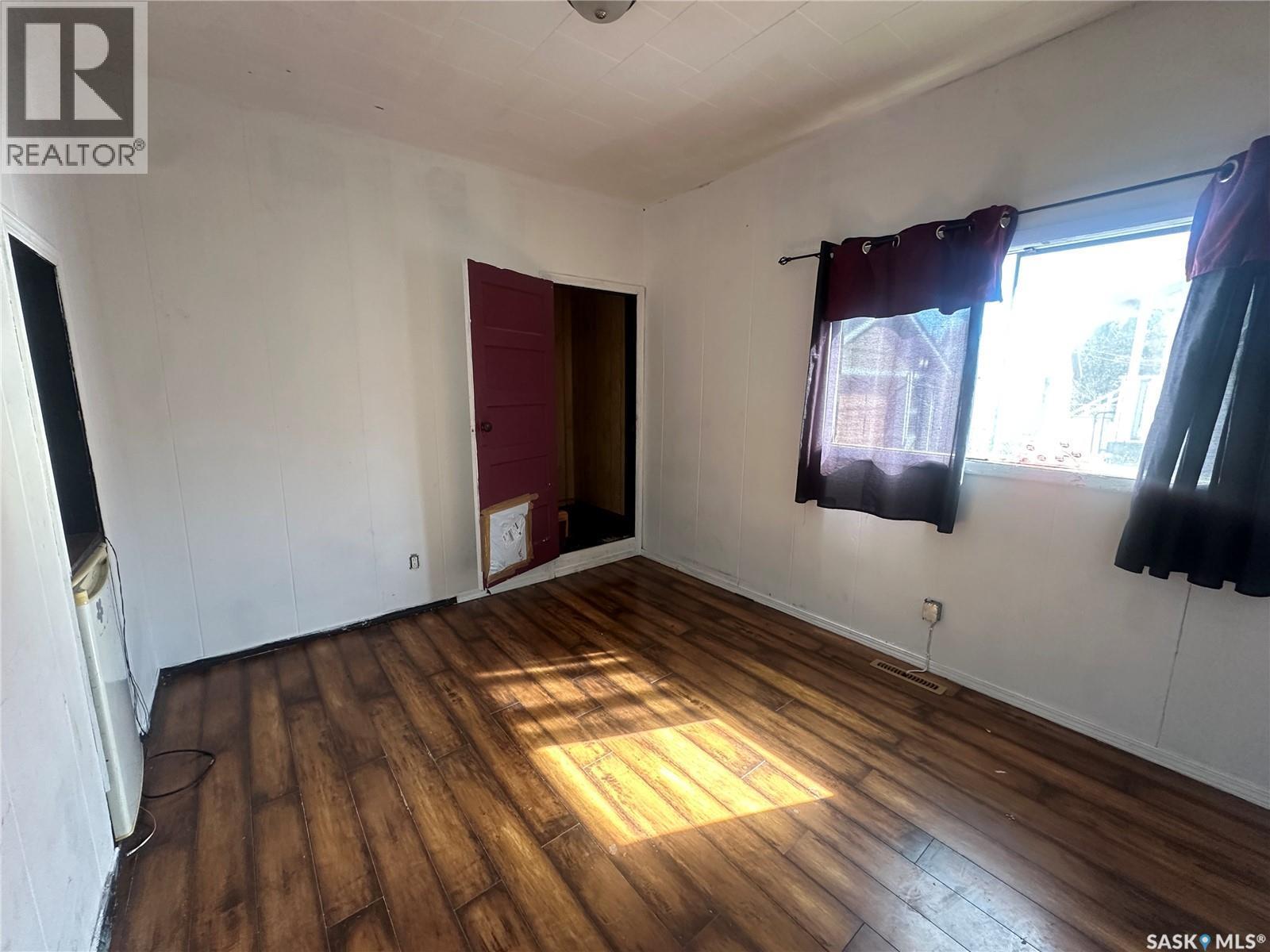 106 2Nd Avenue Se, Norquay, SK - Indoor Photo Showing Other Room
