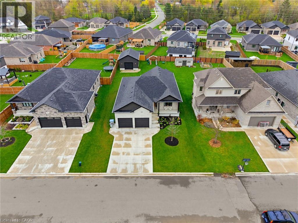 24 Gilmer Crescent, Listowel, ON - Outdoor With Facade With View