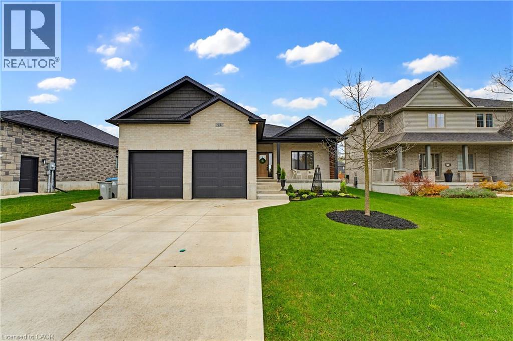 24 Gilmer Crescent, Listowel, ON - Outdoor With Deck Patio Veranda With Facade