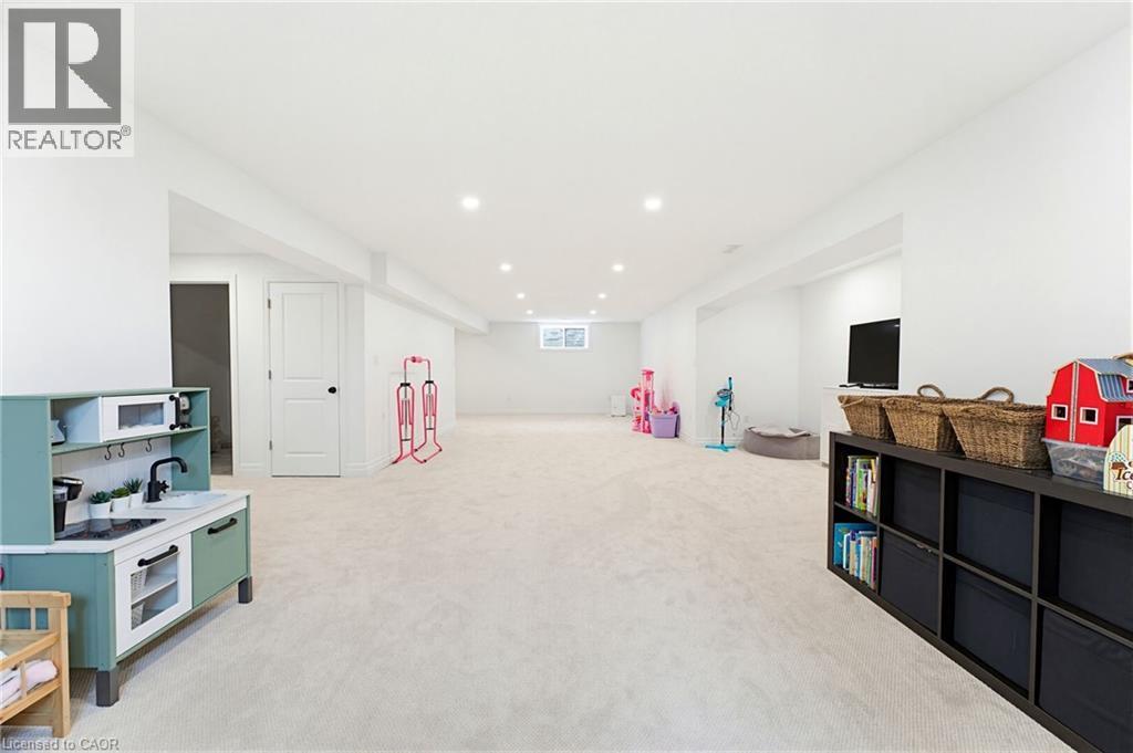 24 Gilmer Crescent, Listowel, ON - Indoor
