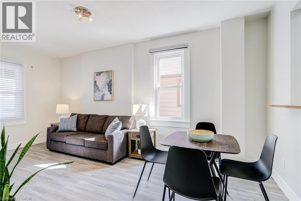 131 Park Row N, Hamilton, ON - Indoor
