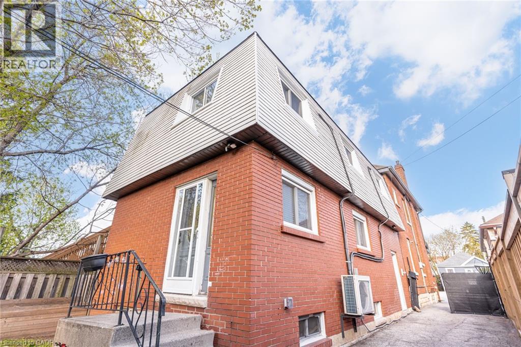 131 Park Row N, Hamilton, ON - Outdoor With Exterior