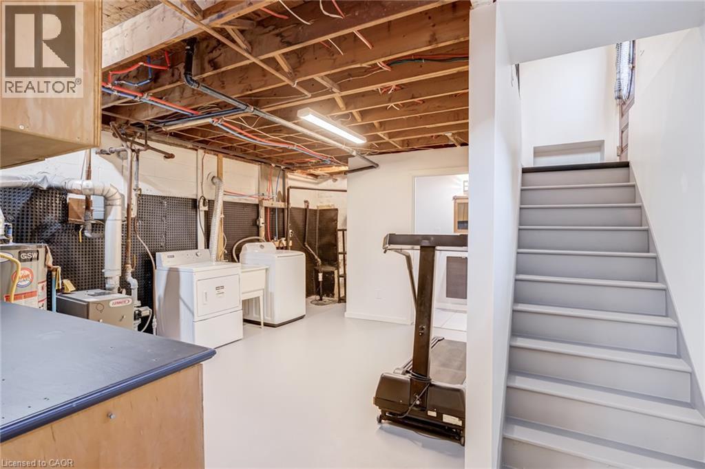 131 Park Row N, Hamilton, ON - Indoor