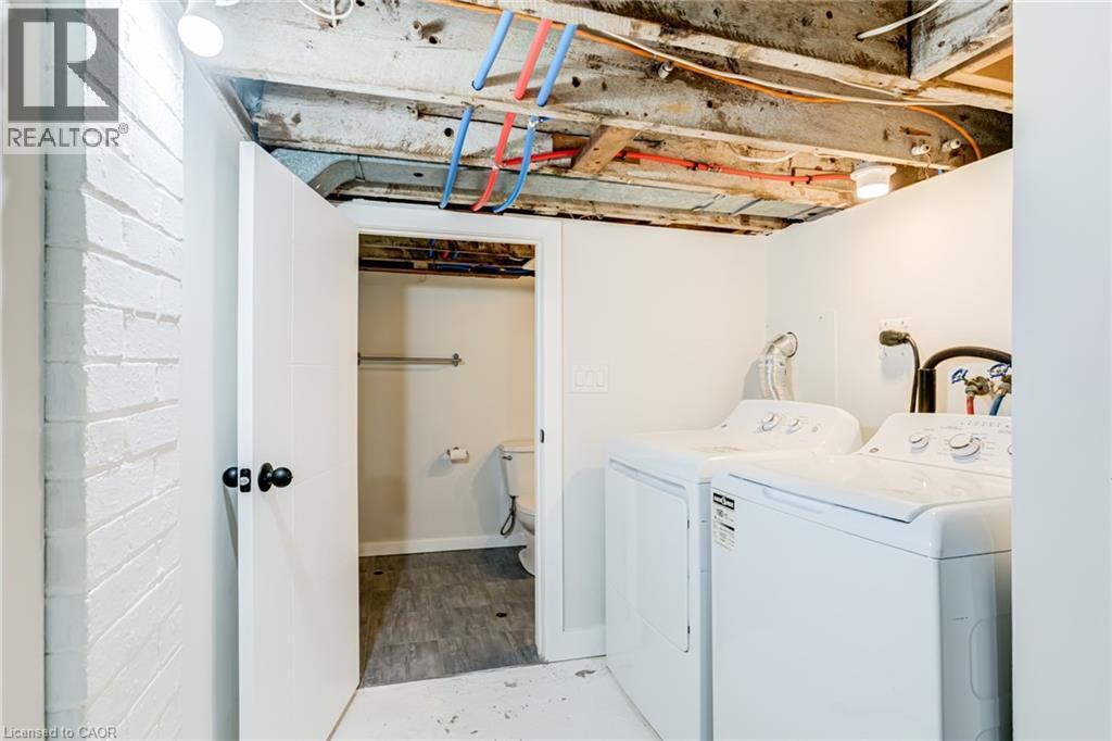 131 Park Row N, Hamilton, ON - Indoor Photo Showing Laundry Room
