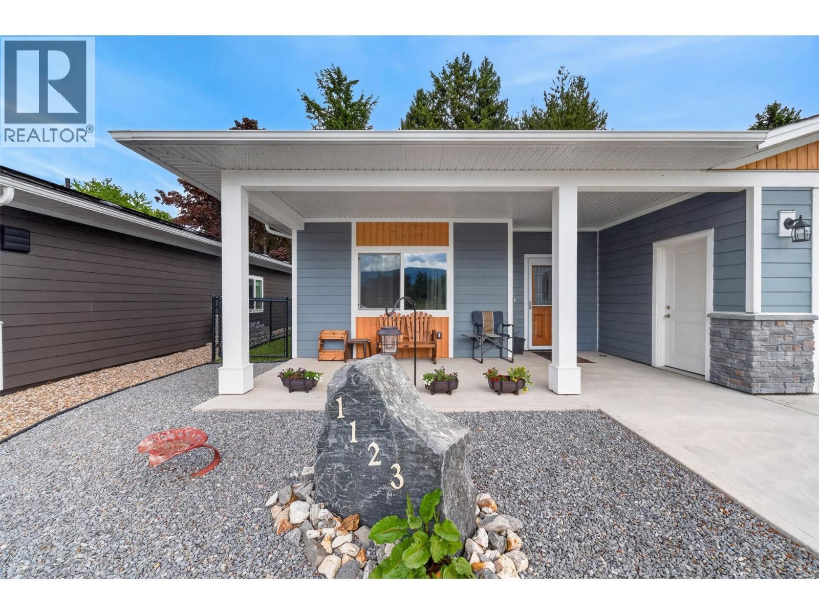 1123 Willow Row, Sicamous, BC - Outdoor With Deck Patio Veranda