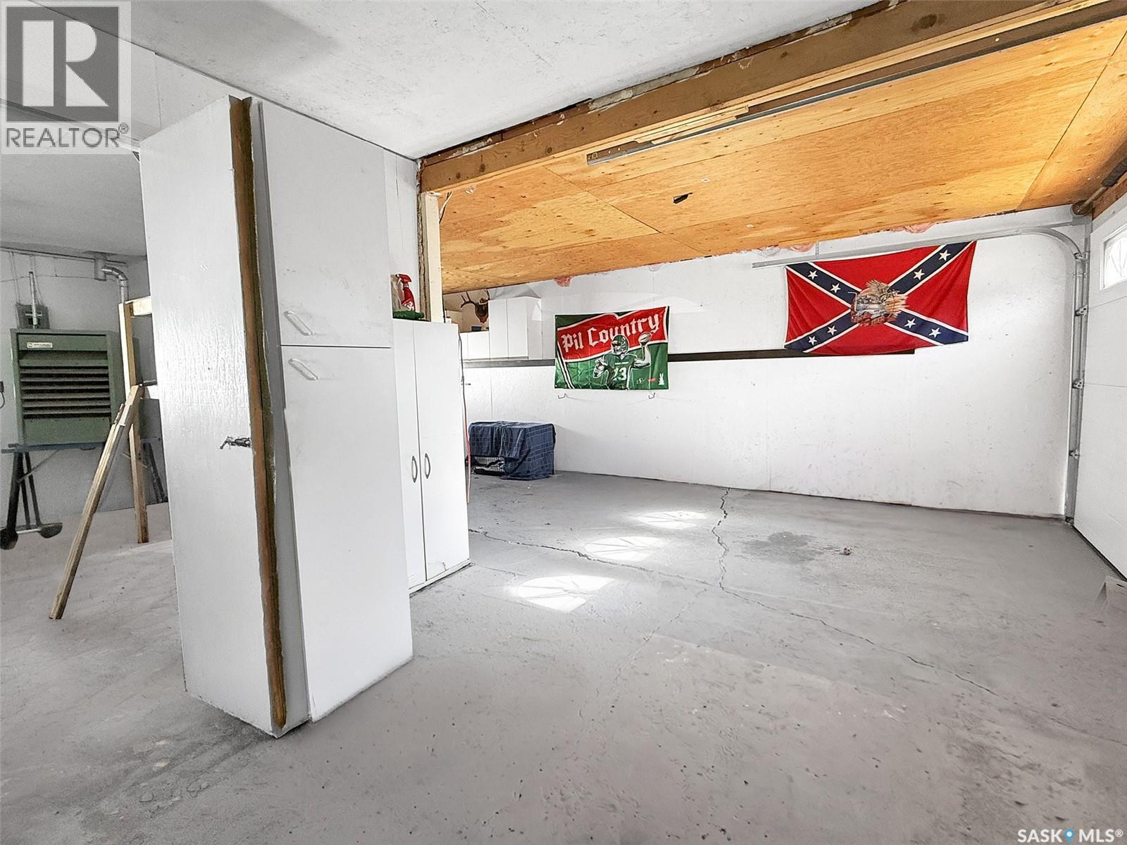 620 8Th Avenue Ne, Swift Current, SK - Indoor
