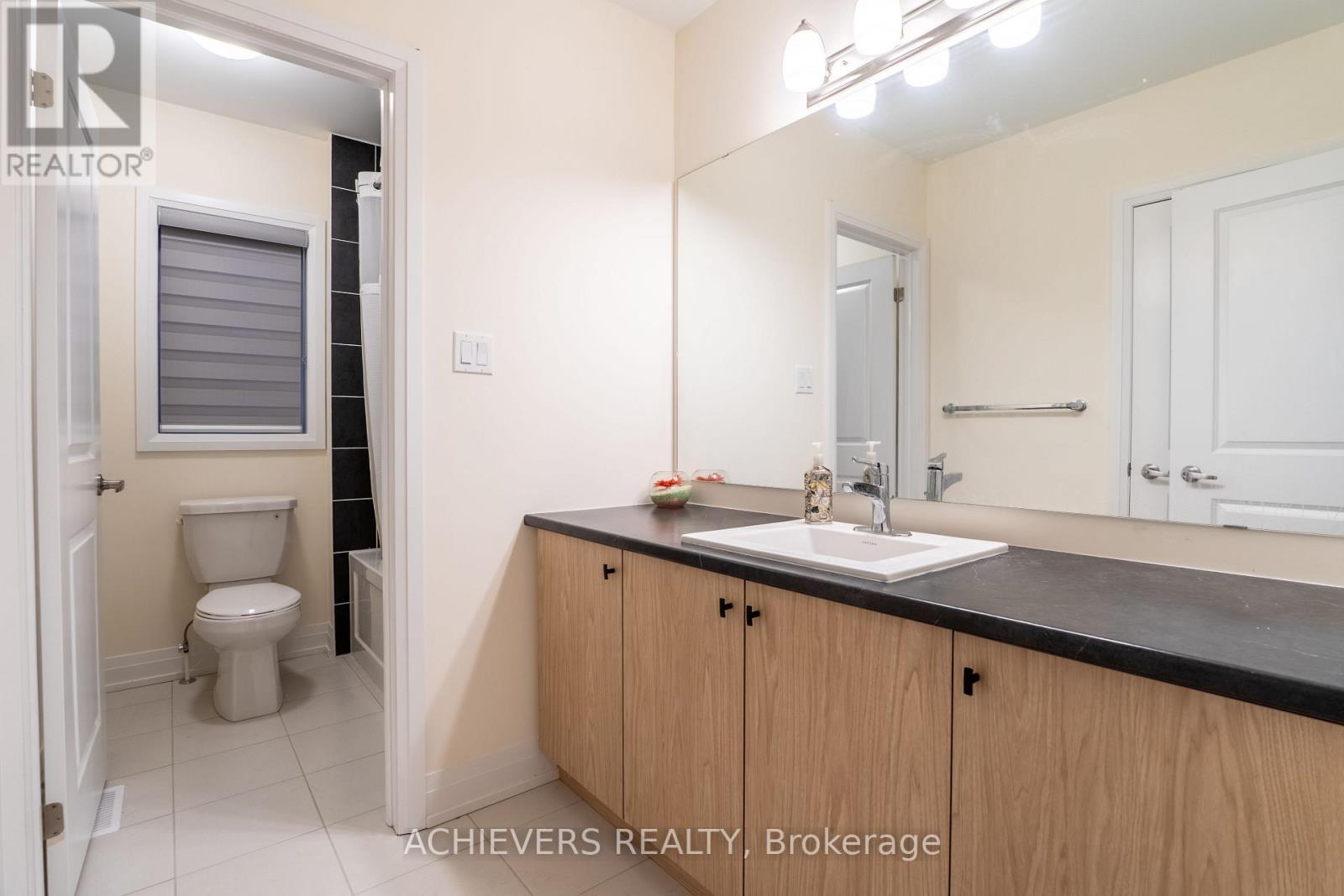 47 Daffodil Road, Springwater, ON - Indoor Photo Showing Bathroom