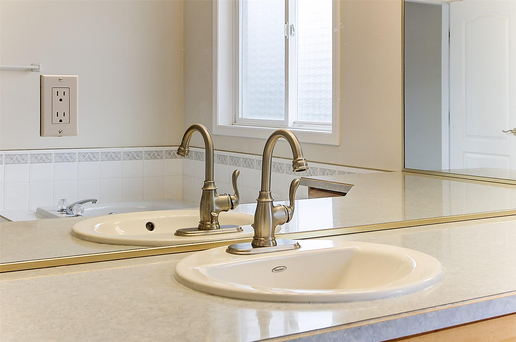 3244 Deer Ridge Court, West Kelowna, BC - Indoor Photo Showing Bathroom