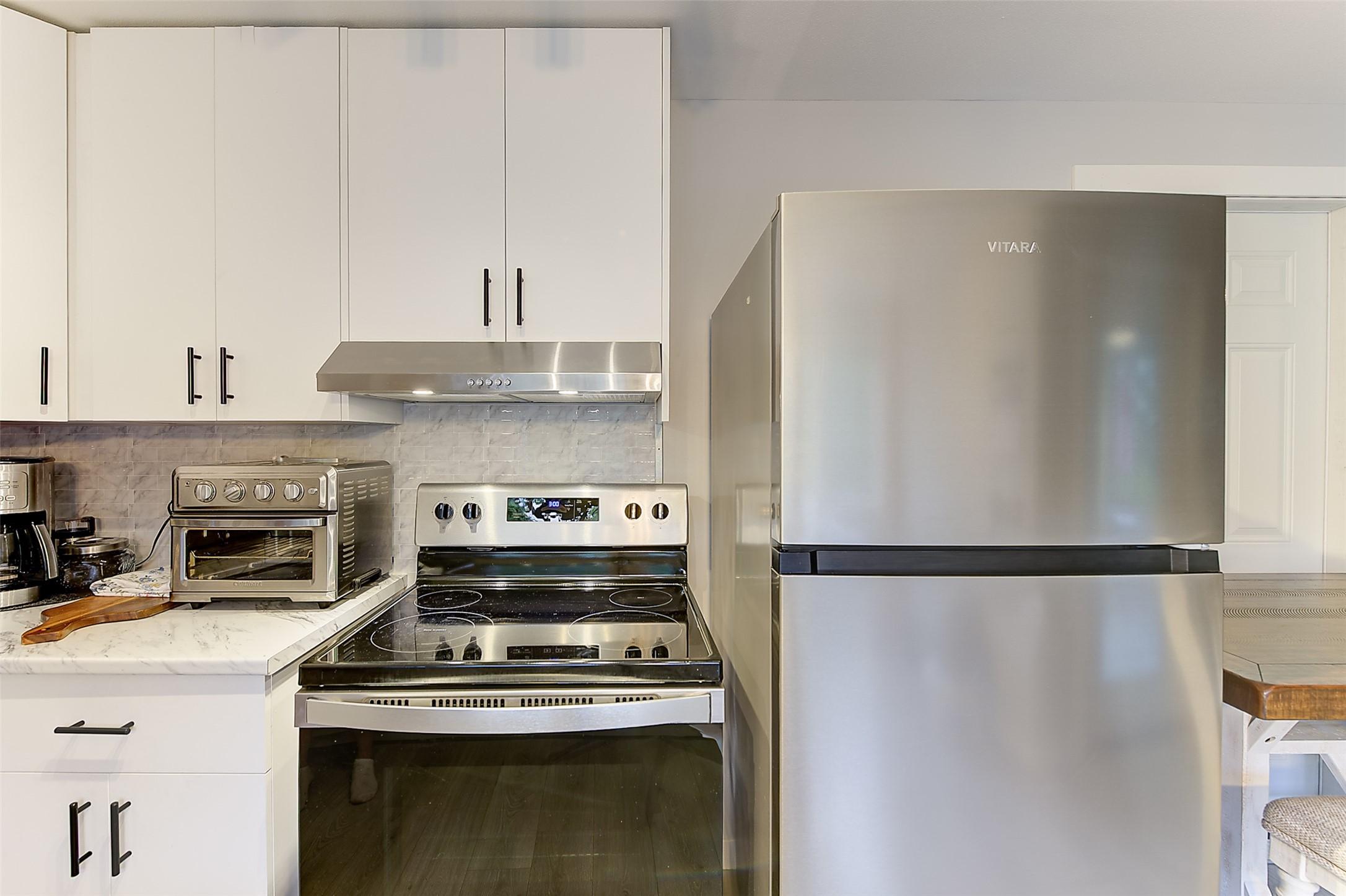 3244 Deer Ridge Court, West Kelowna, BC - Indoor Photo Showing Kitchen With Upgraded Kitchen