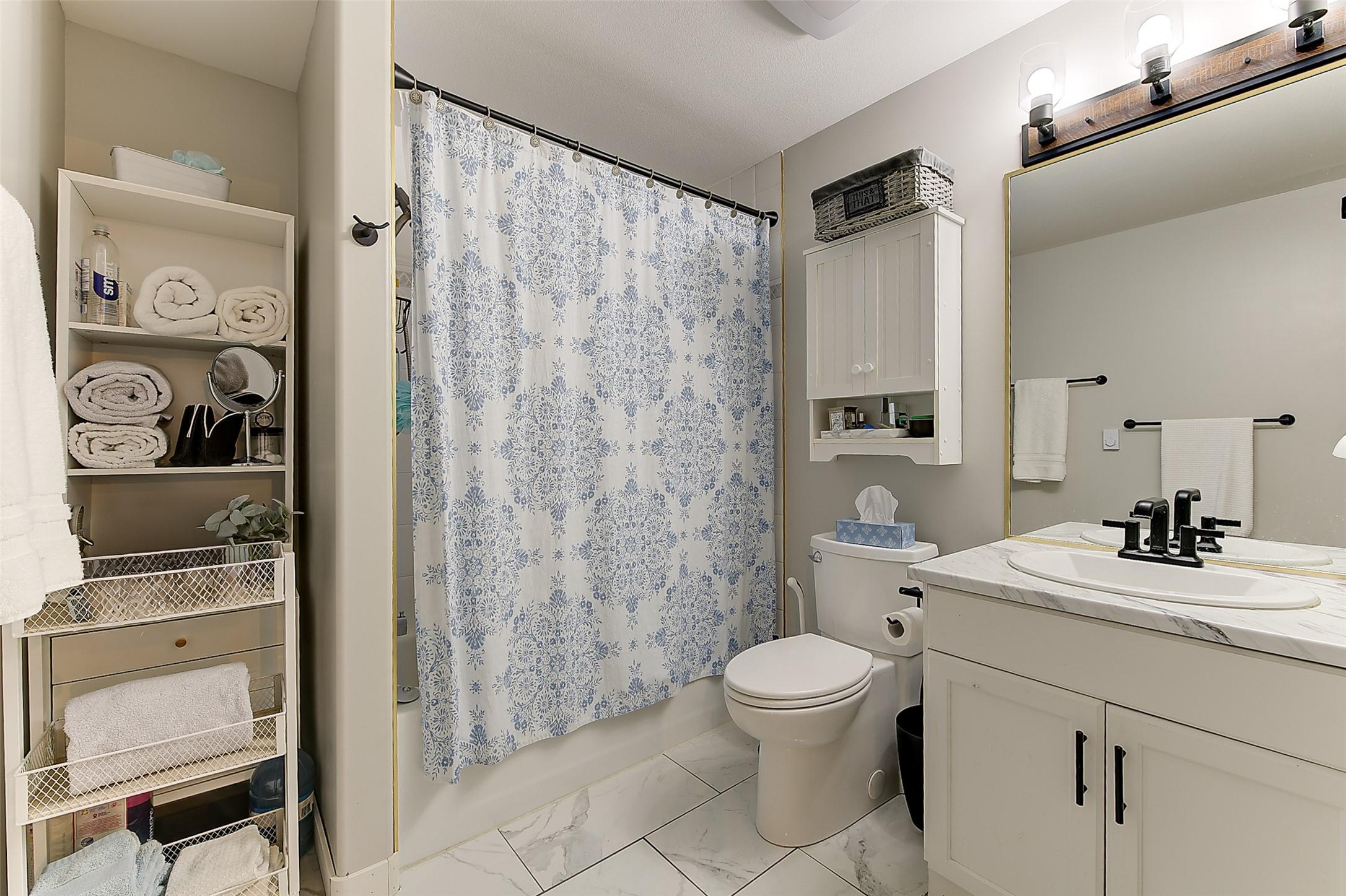 3244 Deer Ridge Court, West Kelowna, BC - Indoor Photo Showing Bathroom