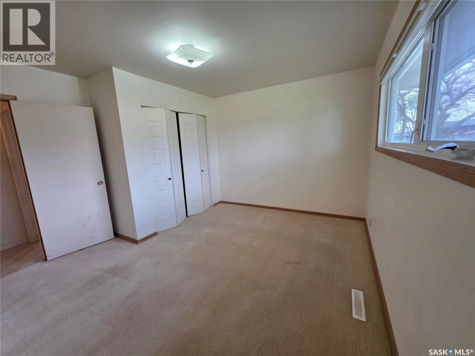 1446 Taylor Drive, Swift Current, SK - Indoor Photo Showing Other Room
