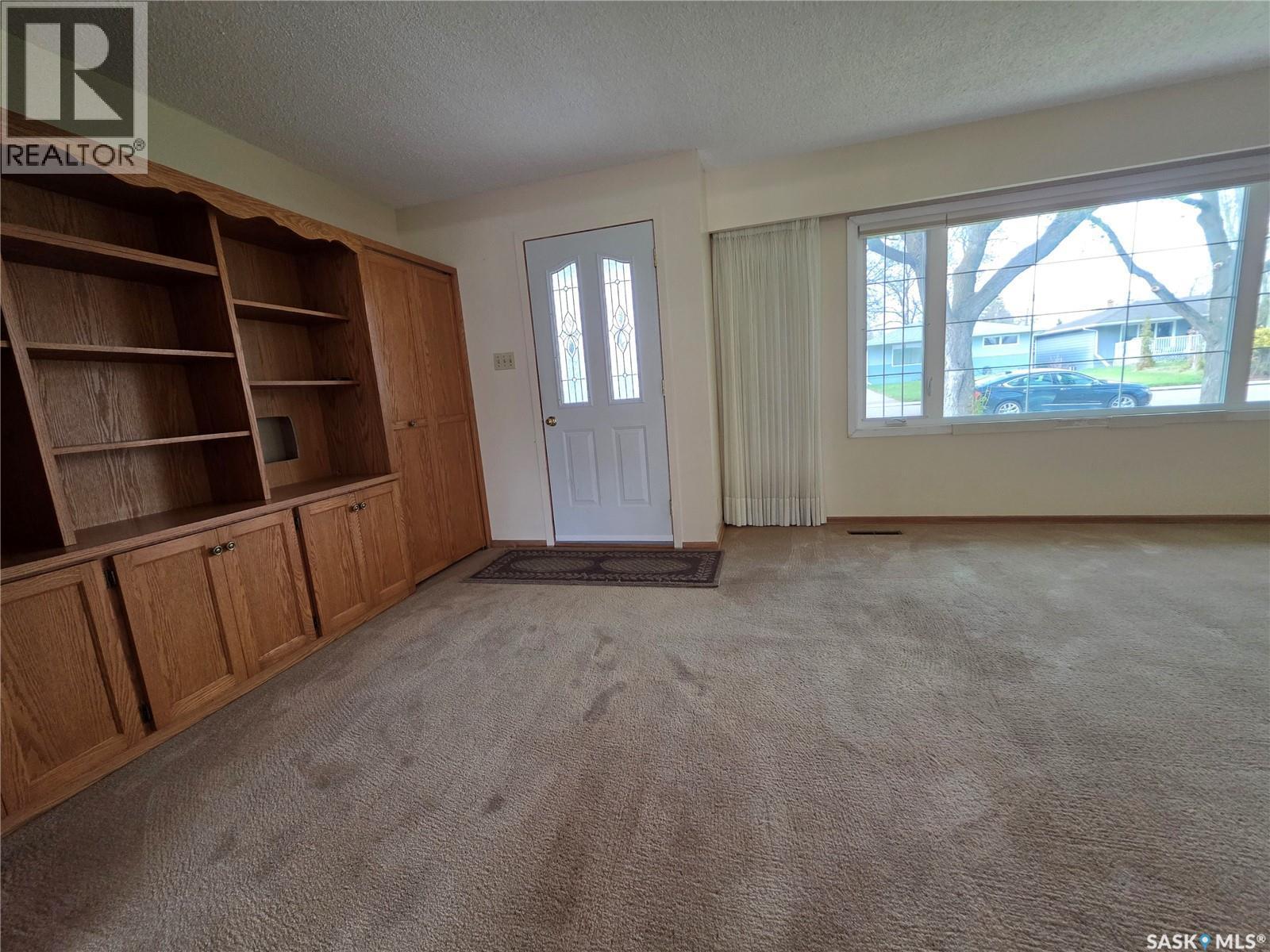 1446 Taylor Drive, Swift Current, SK - Indoor Photo Showing Other Room