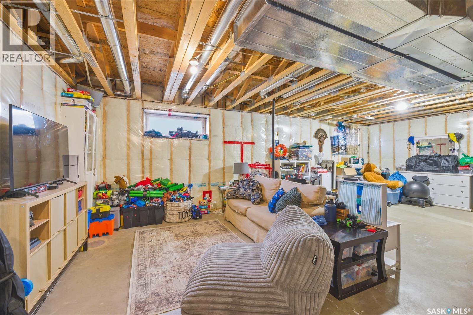 386 Levalley Cove, Saskatoon, SK - Indoor Photo Showing Basement