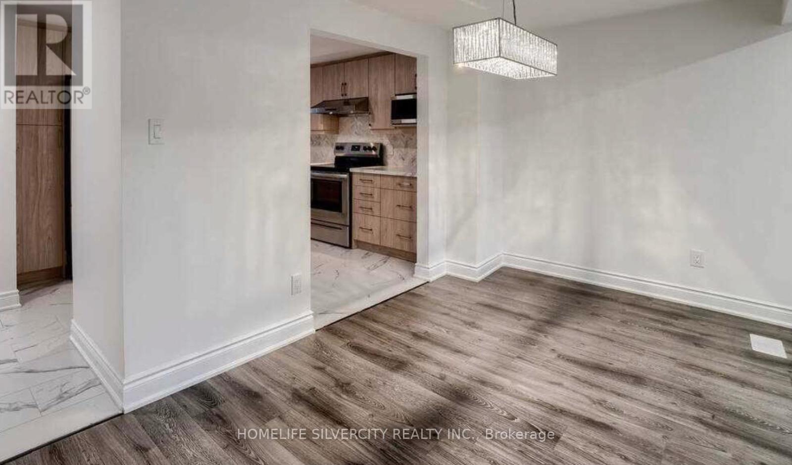 731 Elgin Street N, Cambridge, ON - Indoor Photo Showing Other Room