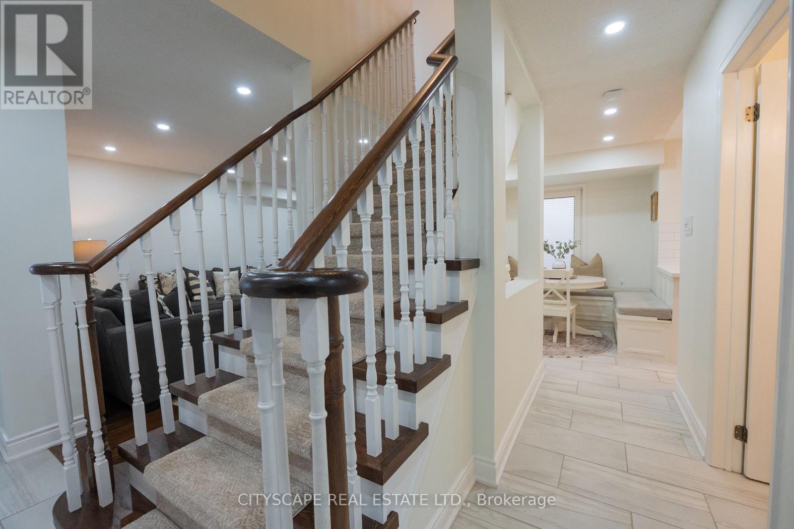 3912 Rushton Crescent, Mississauga, ON - Indoor Photo Showing Other Room