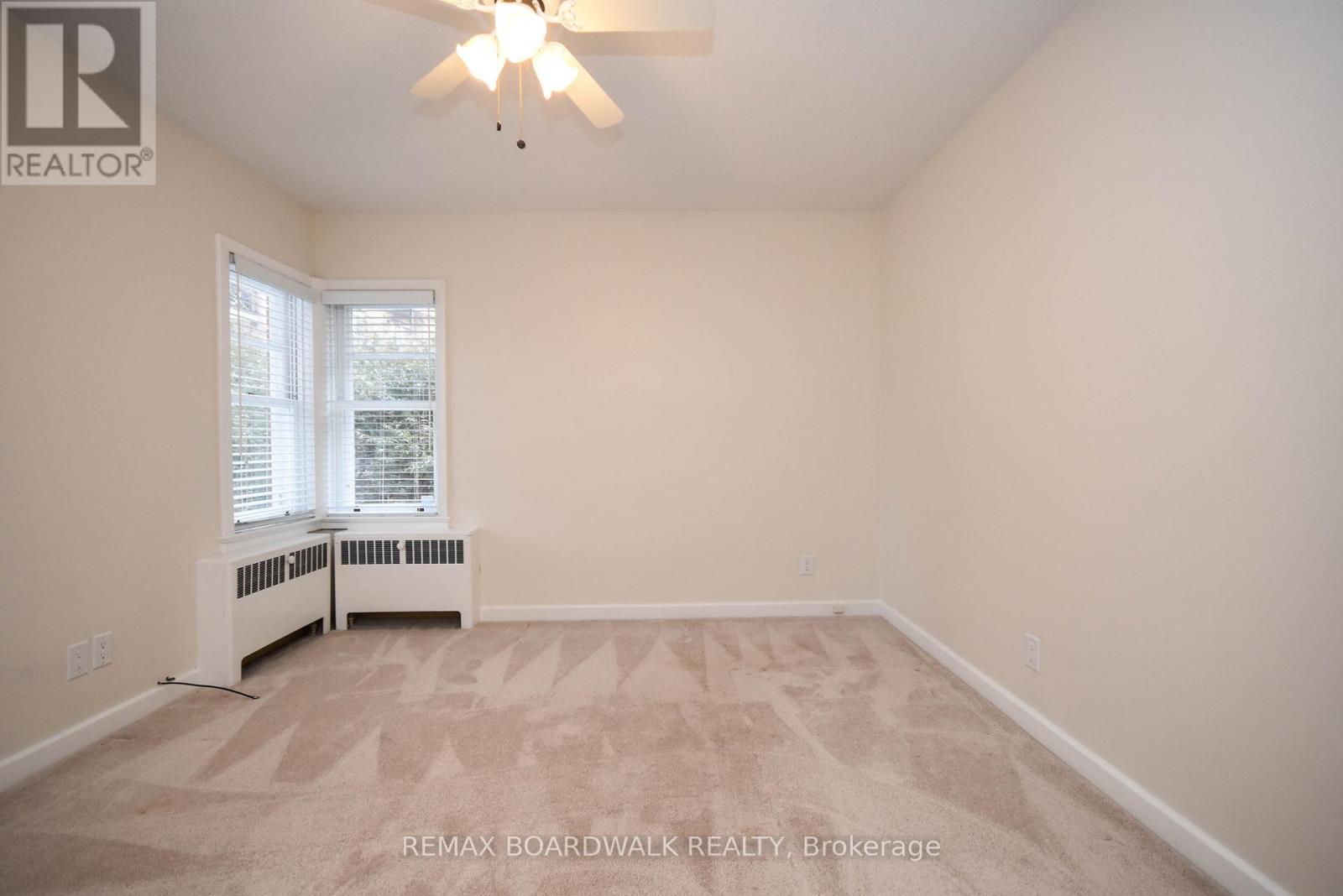11 Kippewa Drive, Ottawa, ON - Indoor Photo Showing Other Room