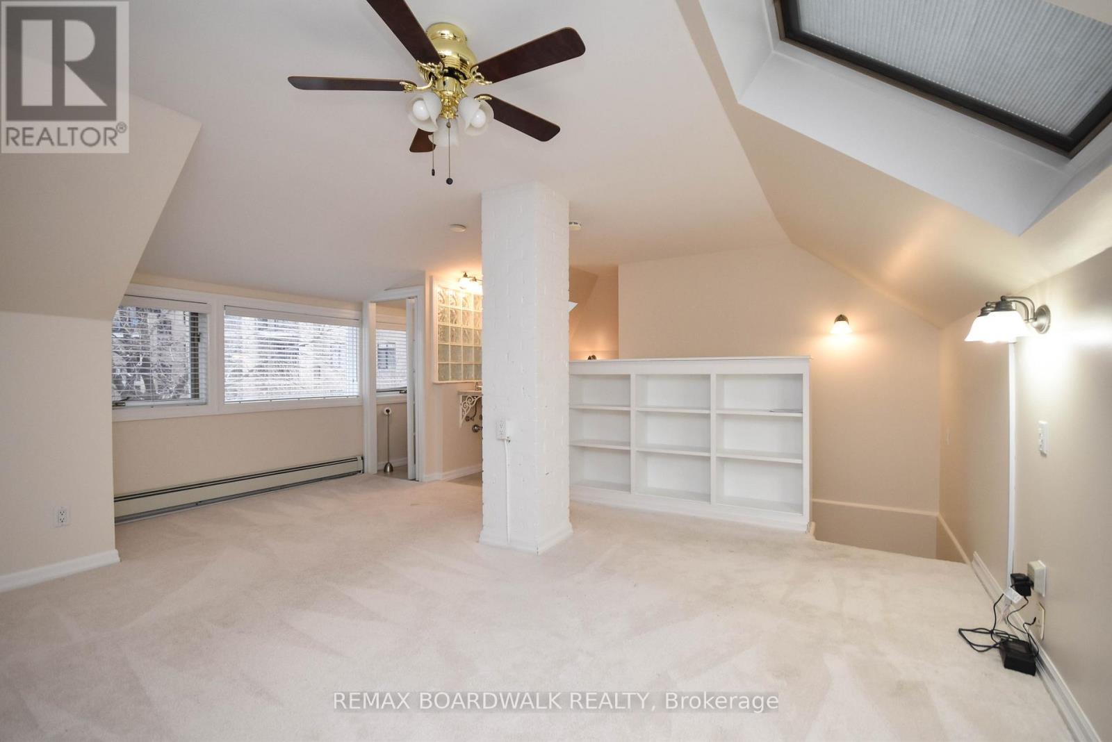 11 Kippewa Drive, Ottawa, ON - Indoor Photo Showing Other Room