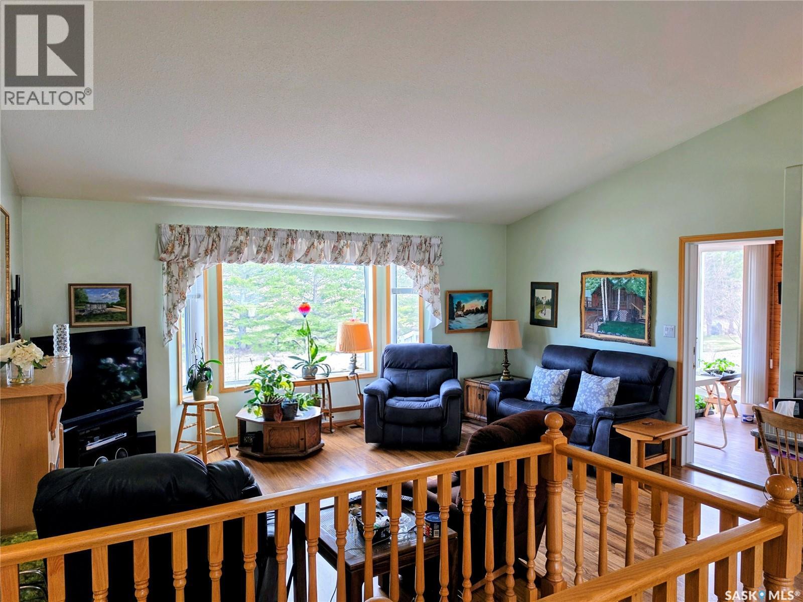 1306 4Th Street, Humboldt, SK - Indoor Photo Showing Living Room