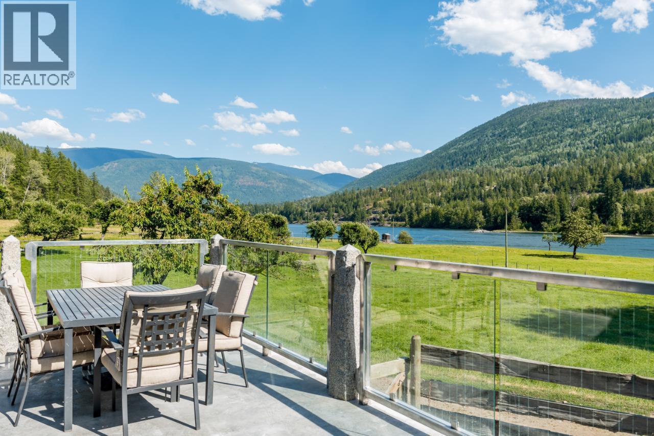 6302 Marsden Road, Nelson, BC - Outdoor With Deck Patio Veranda With View