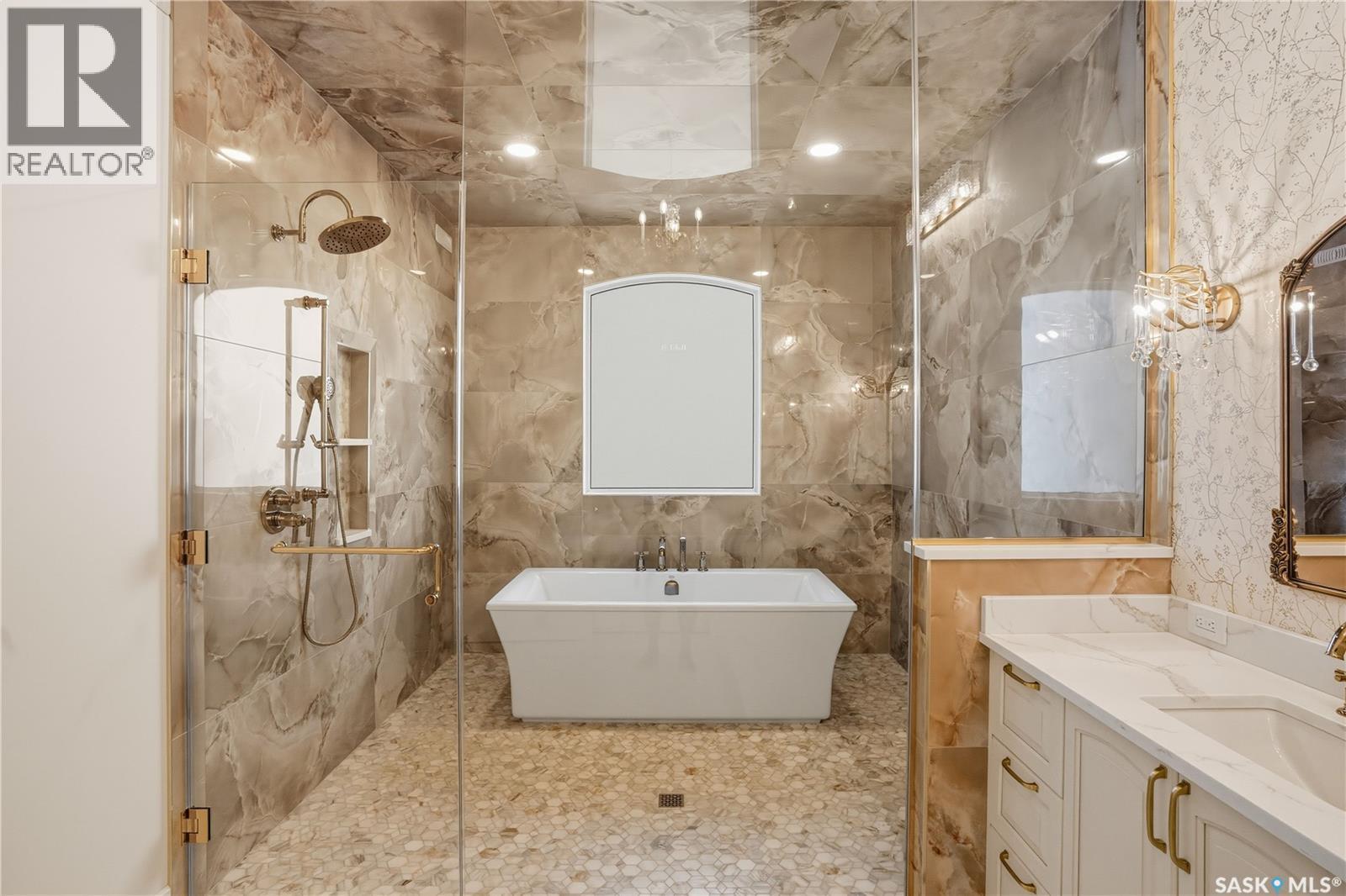 4204 Elderberry Crescent E, Regina, SK - Indoor Photo Showing Bathroom