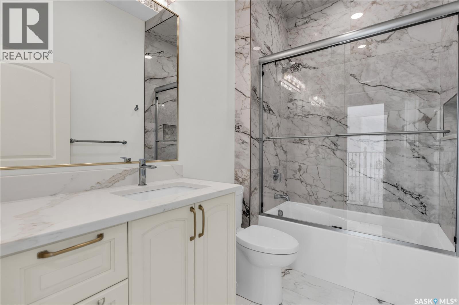 4204 Elderberry Crescent E, Regina, SK - Indoor Photo Showing Bathroom
