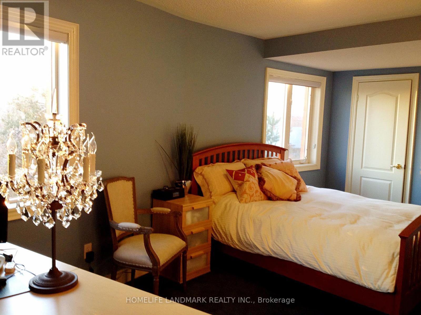 37 Michael Way, Markham, ON - Indoor Photo Showing Bedroom