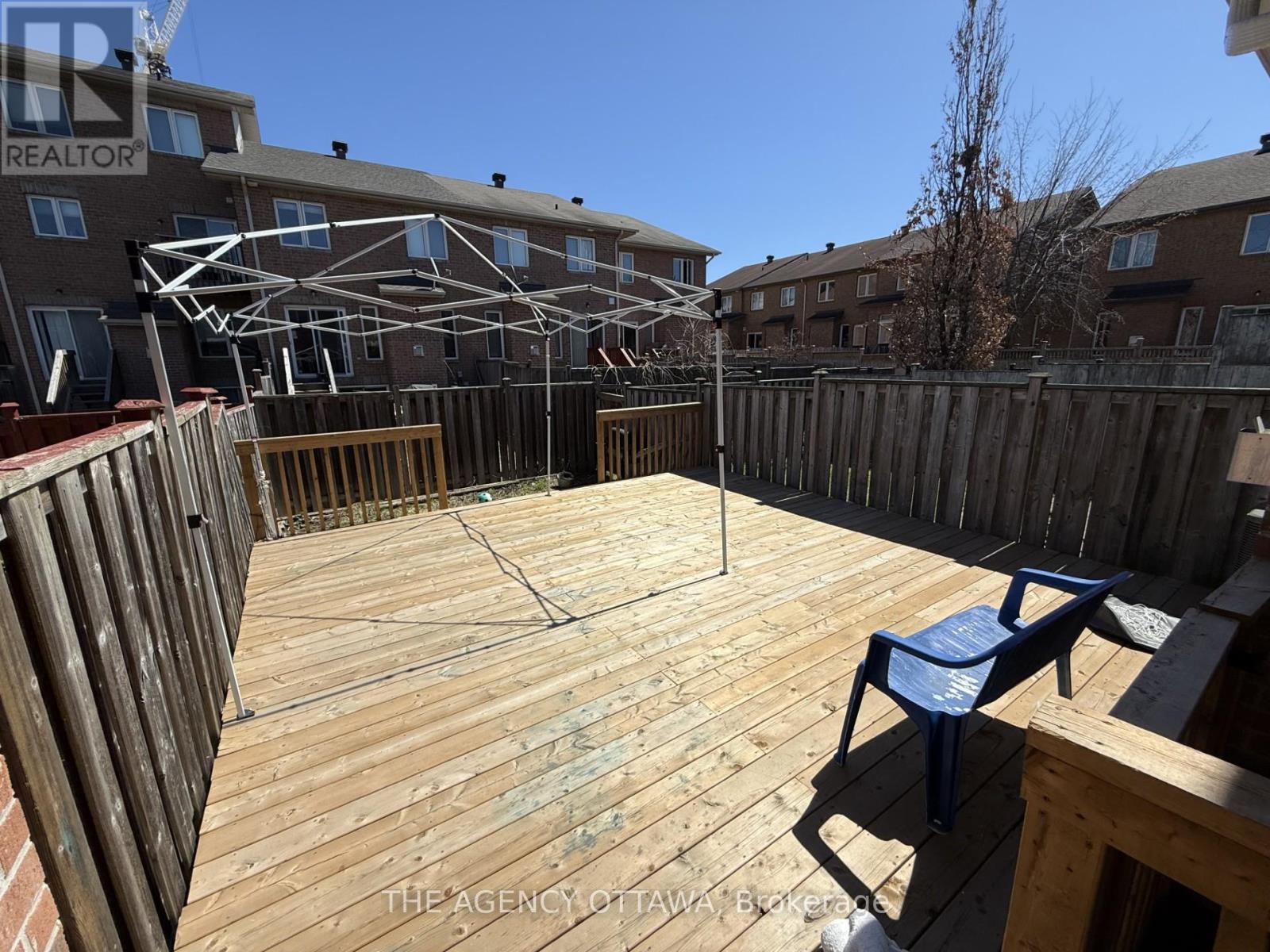 222 Freedom Private, Ottawa, ON - Outdoor With Exterior