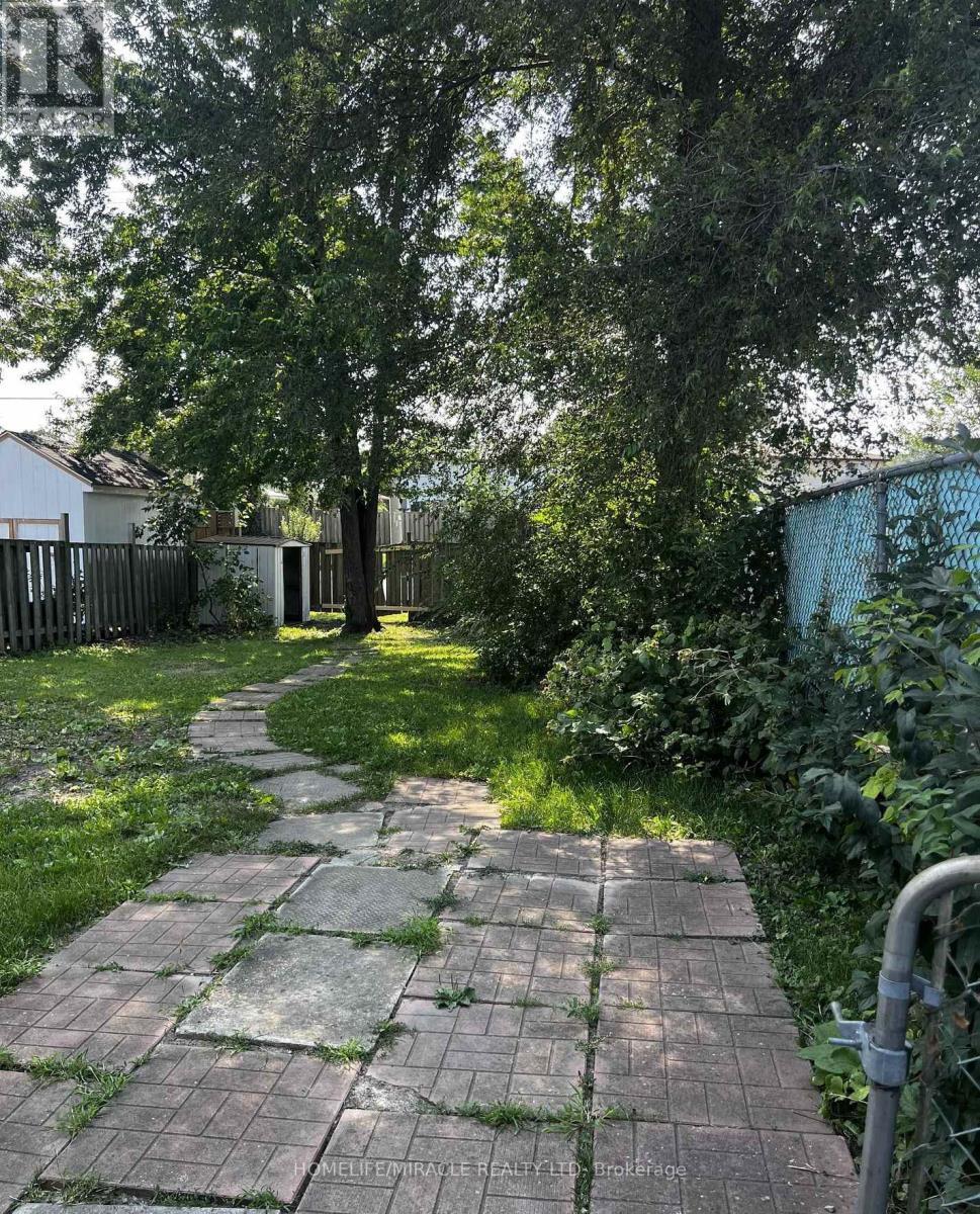 3453 Oakglade Crescent, Mississauga, ON - Outdoor