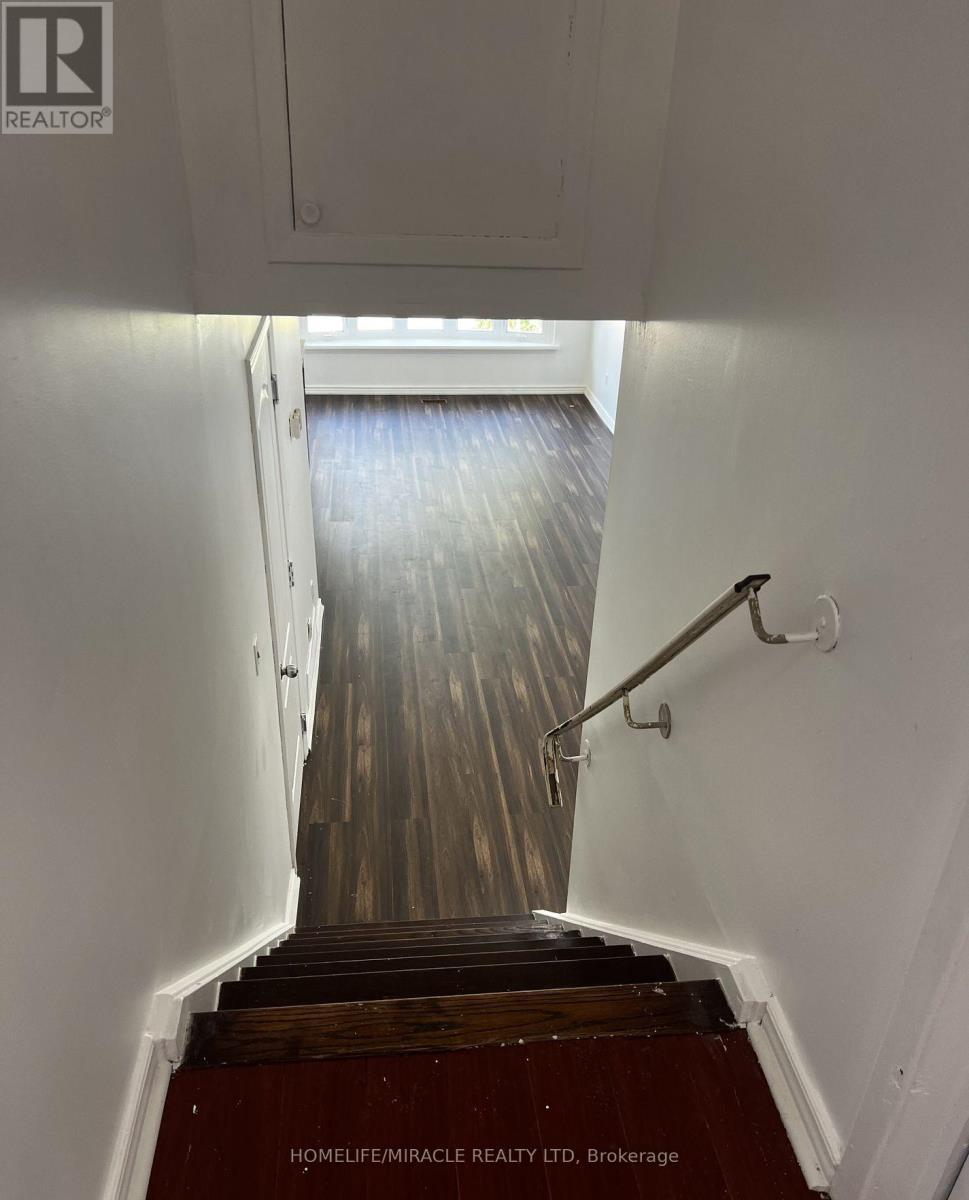 3453 Oakglade Crescent, Mississauga, ON - Indoor Photo Showing Other Room