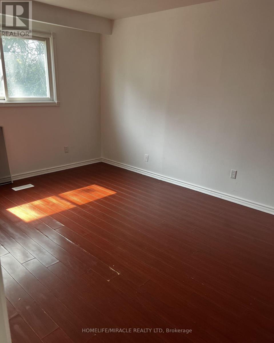 3453 Oakglade Crescent, Mississauga, ON - Indoor Photo Showing Other Room