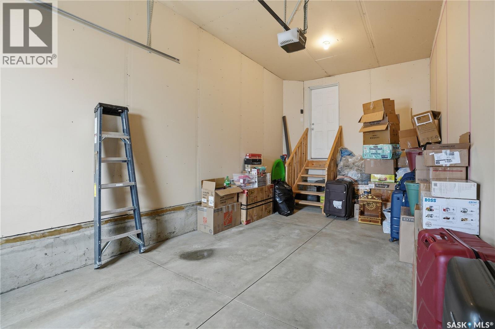234 Brighton Gate, Saskatoon, SK - Indoor Photo Showing Garage