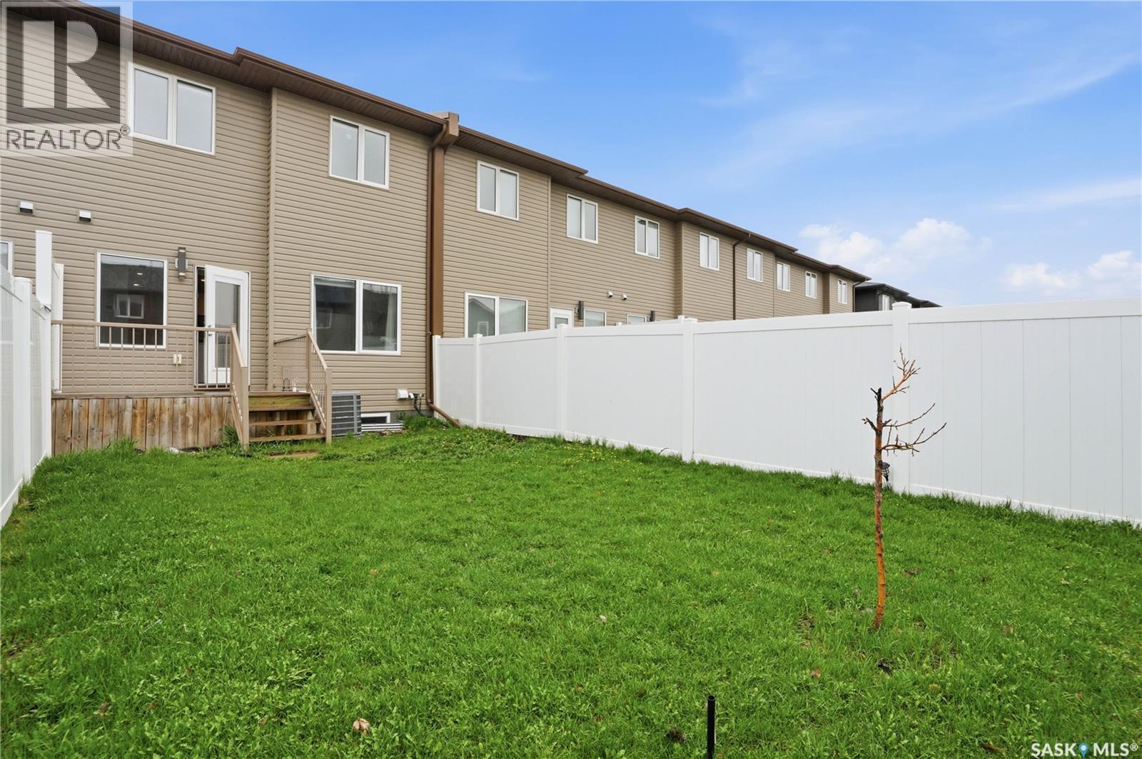 234 Brighton Gate, Saskatoon, SK - Outdoor