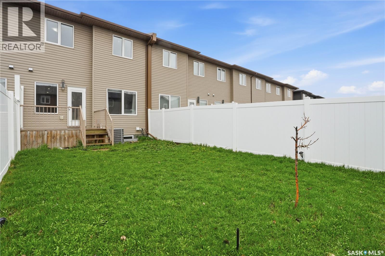 234 Brighton Gate, Saskatoon, SK - Outdoor