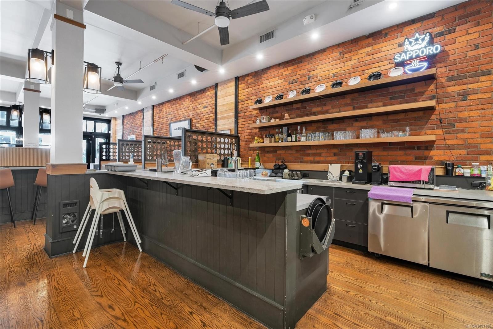 1609 Store St, Victoria, BC