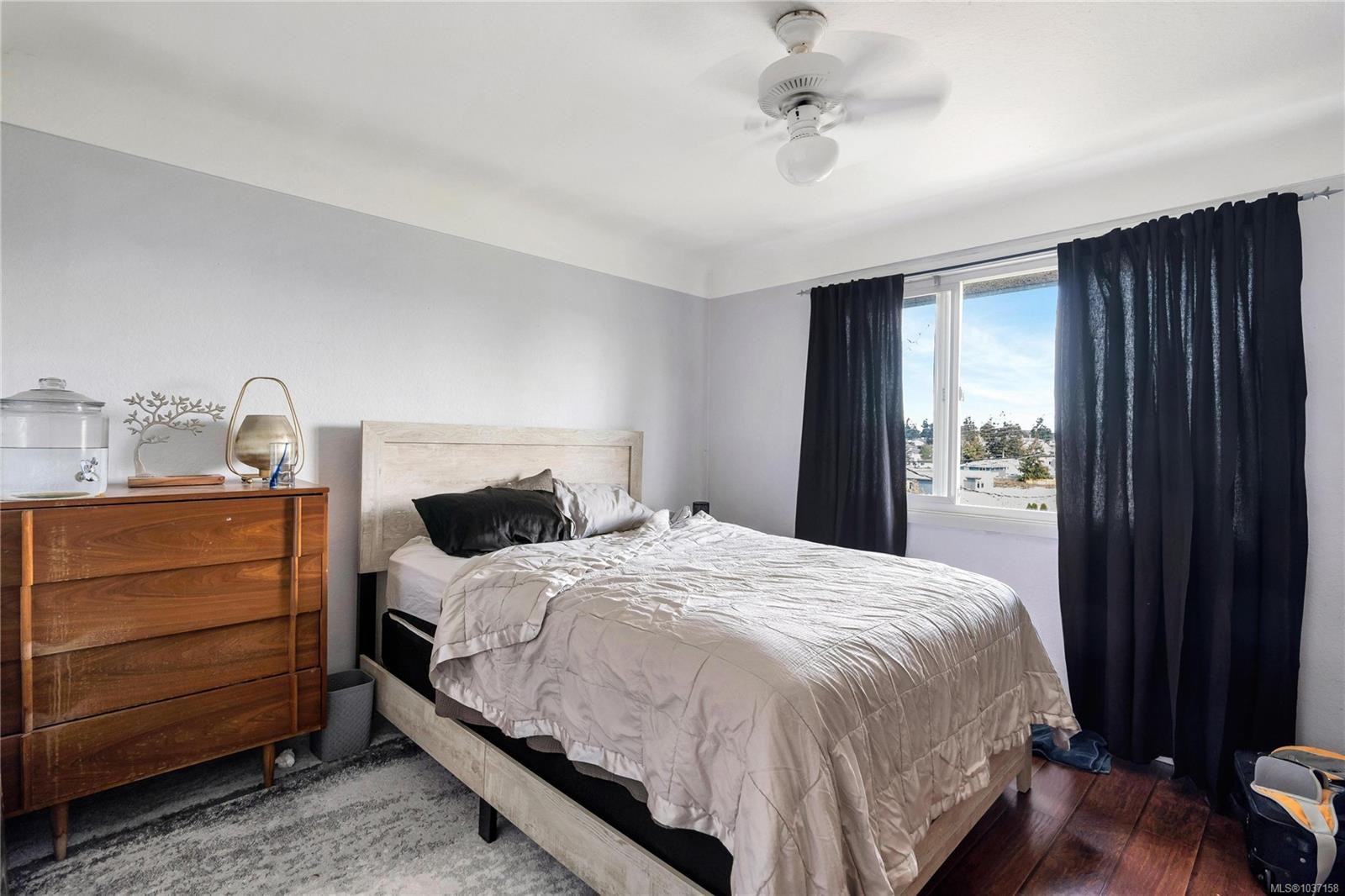 565 Baker St, Saanich, BC