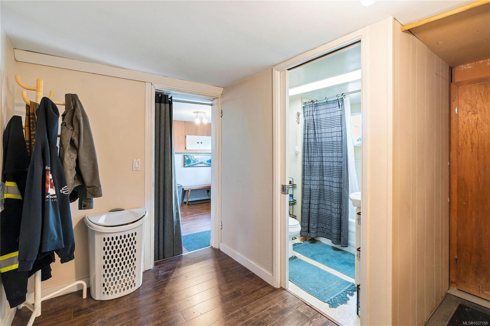 565 Baker St, Saanich, BC