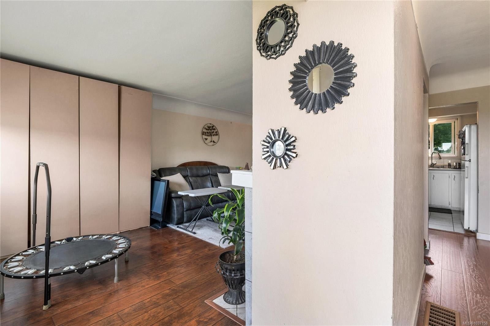 565 Baker St, Saanich, BC